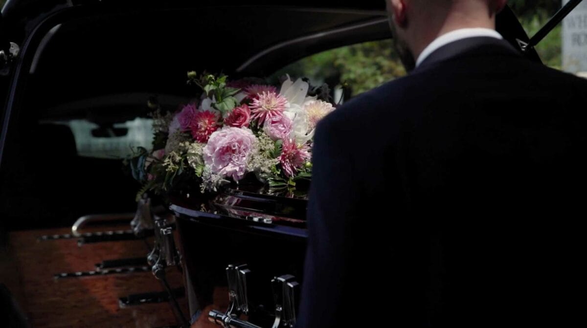 P+H-hearse-casket-pink-flowers